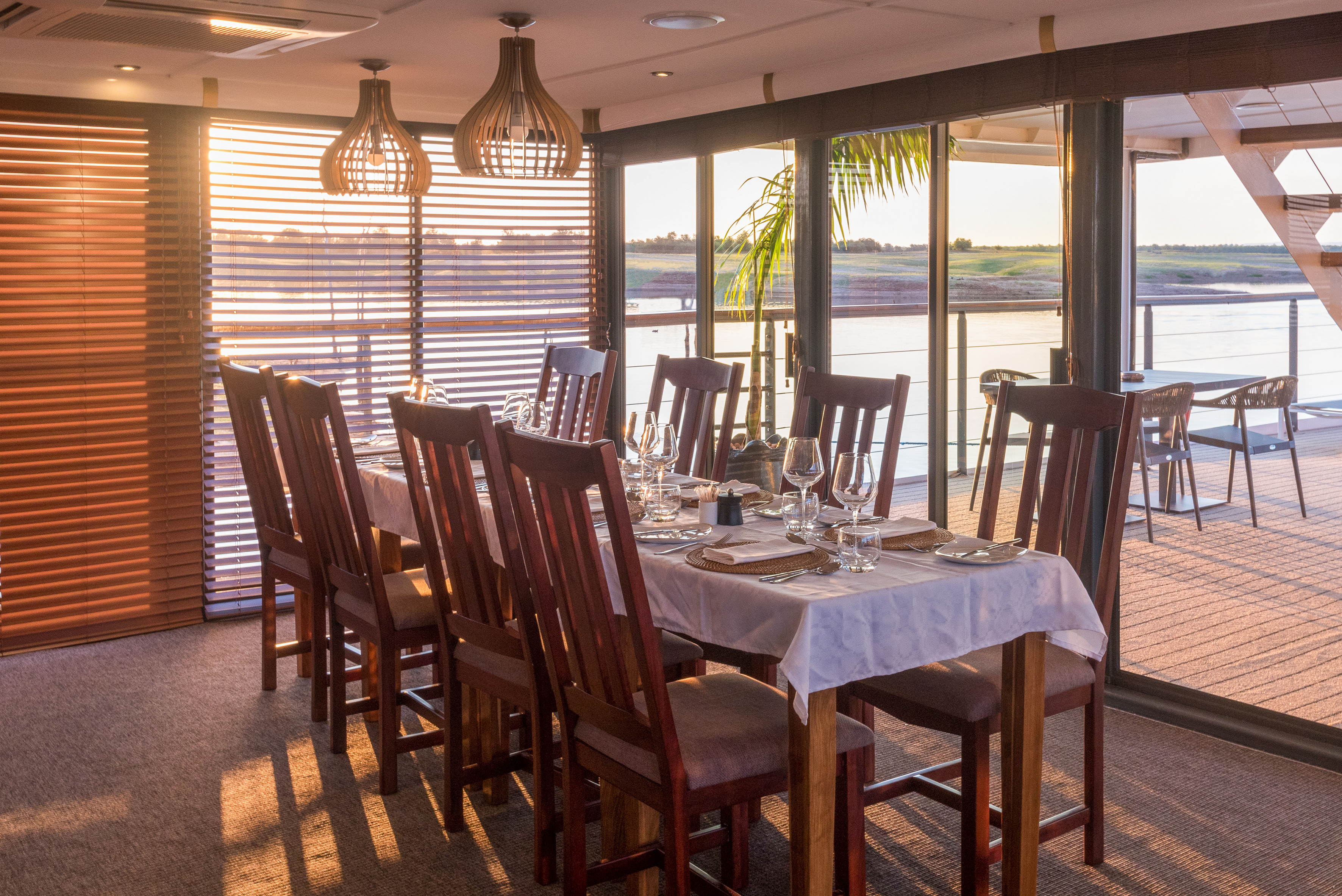 CroisiEurope MS African Dream Restaurant 1.jpg